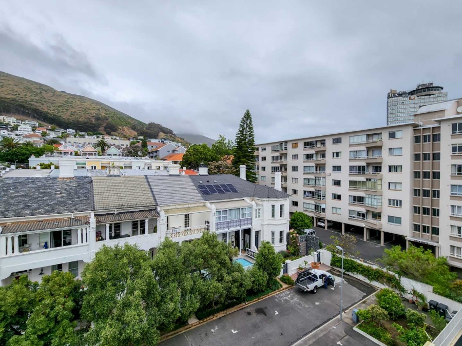 To Let 2 Bedroom Property for Rent in Three Anchor Bay Western Cape